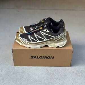 Salomon XT-6 RECUT Sneakers in Wren Kangaroo